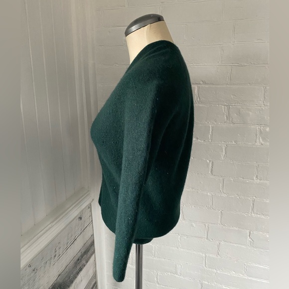 Uniqlo WOOL sweater - Picture 2 of 7